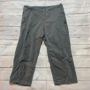 Columbia Capri Hiking Camping Fishing Pants/Shorts Light Gray Women's Size‎ 4
